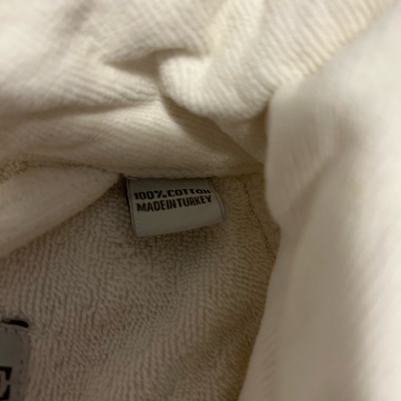Frette Women's Cream Robe - Picture 5 of 6